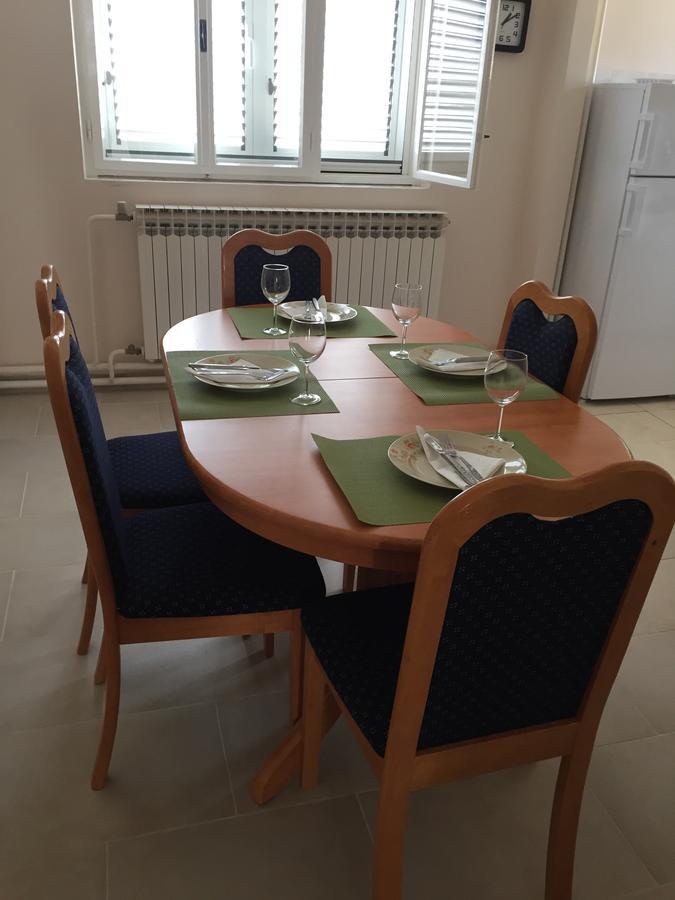 Guest House Punta Grzan Petrcane Exterior photo